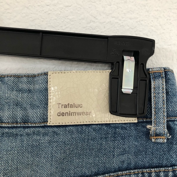 ZARA Trafaluc Denin Skirt with pearls size s - Picture 3 of 4